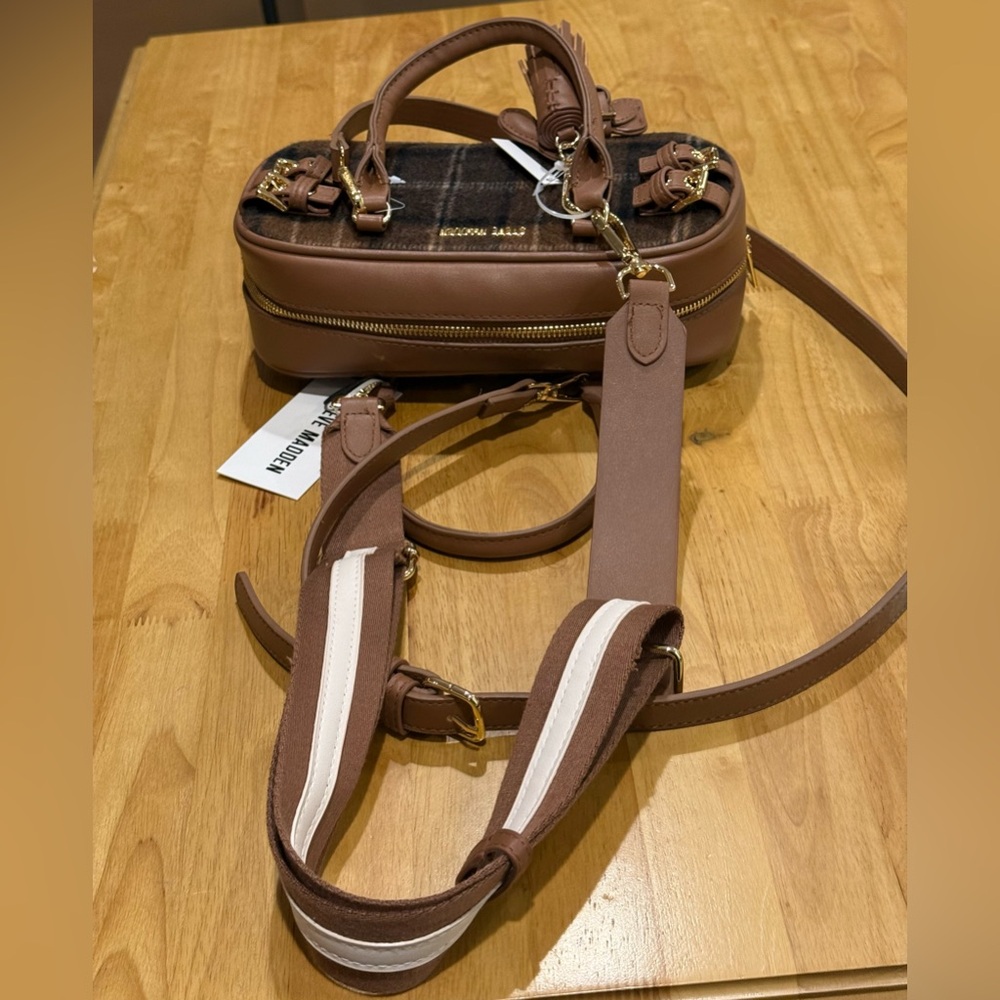 NWT Steve Madden Brown Plaid Blennix Nutshell Crossbody Bag Tassel Dog Charm - Picture 8 of 16